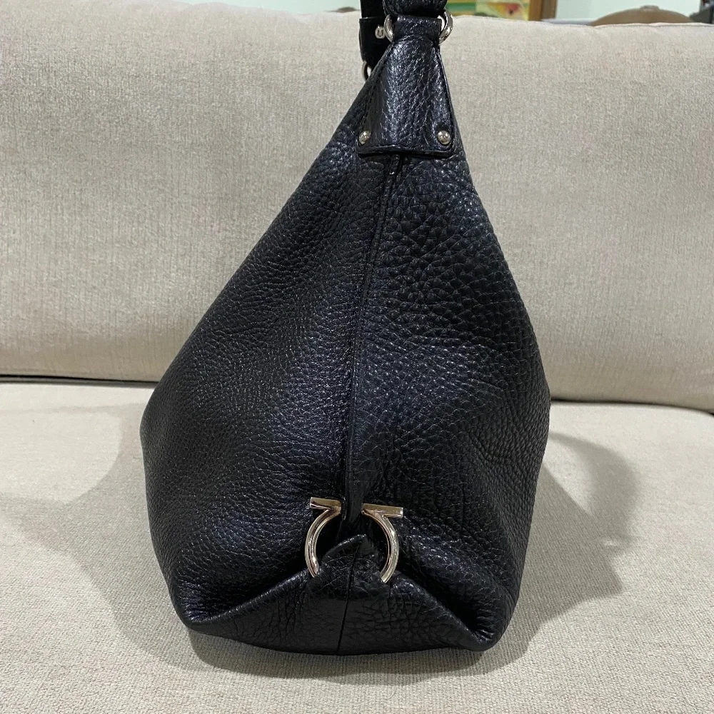 Salvatore ferragamo bag - Picture 6 of 17